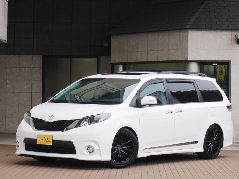 TOYOTA　SIENNA　トヨタ　シエナ　SE　ローダウン　ワンオーナー　2013年モデル　電格ミラー　 (2)